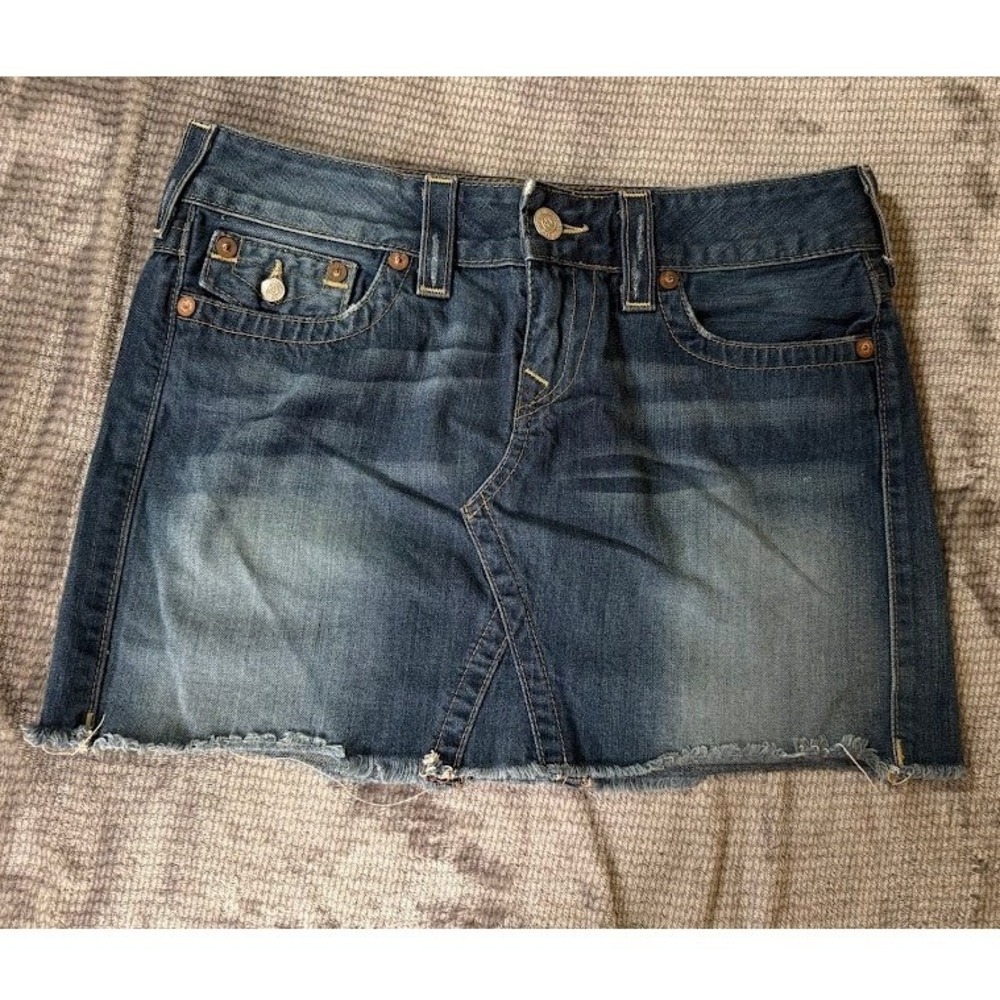 True‎ Religion Sadie Denim Mini Skirt Medium Wash Raw Hem Y2K Size 32x14